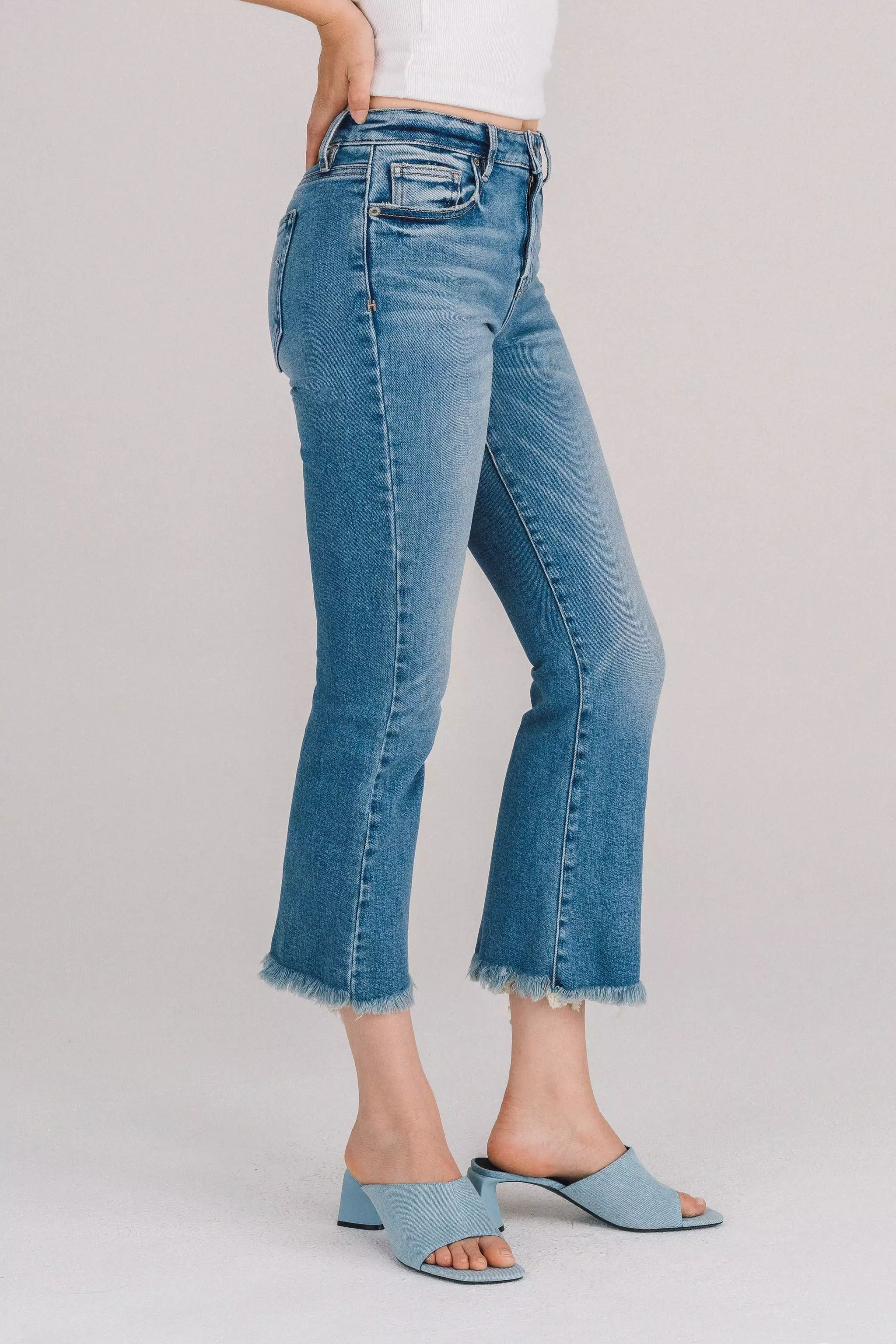 Happi Crop Flare Jean with Fray Hem