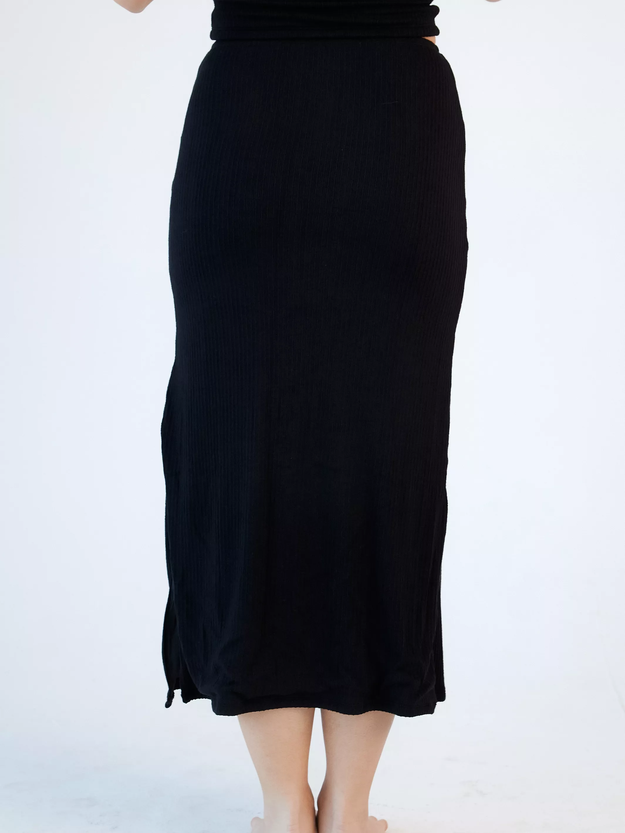 Soft Ribbed Knit Lounge Midi Skirt