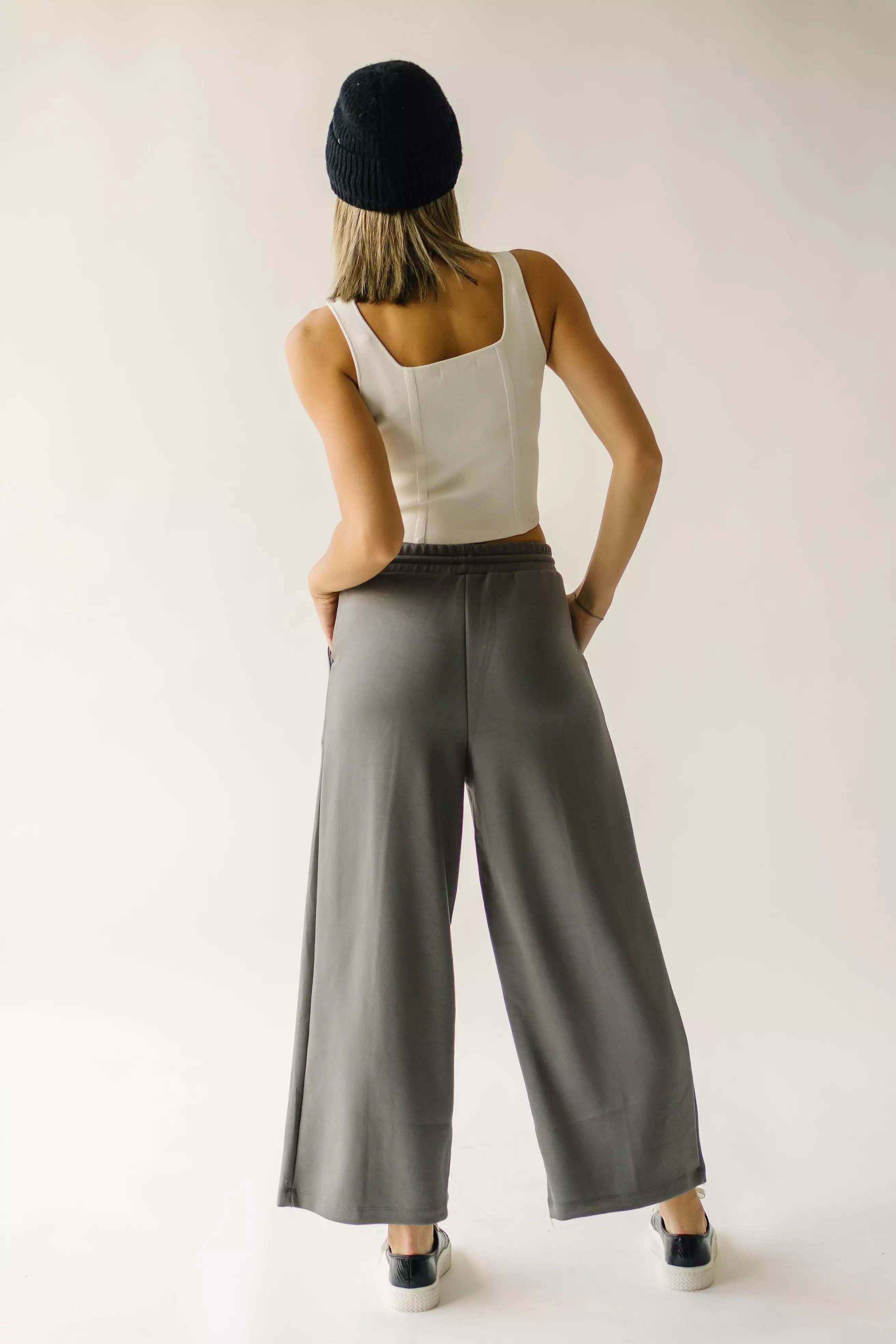 The Mazzara Wide Leg Pant in Charcoal