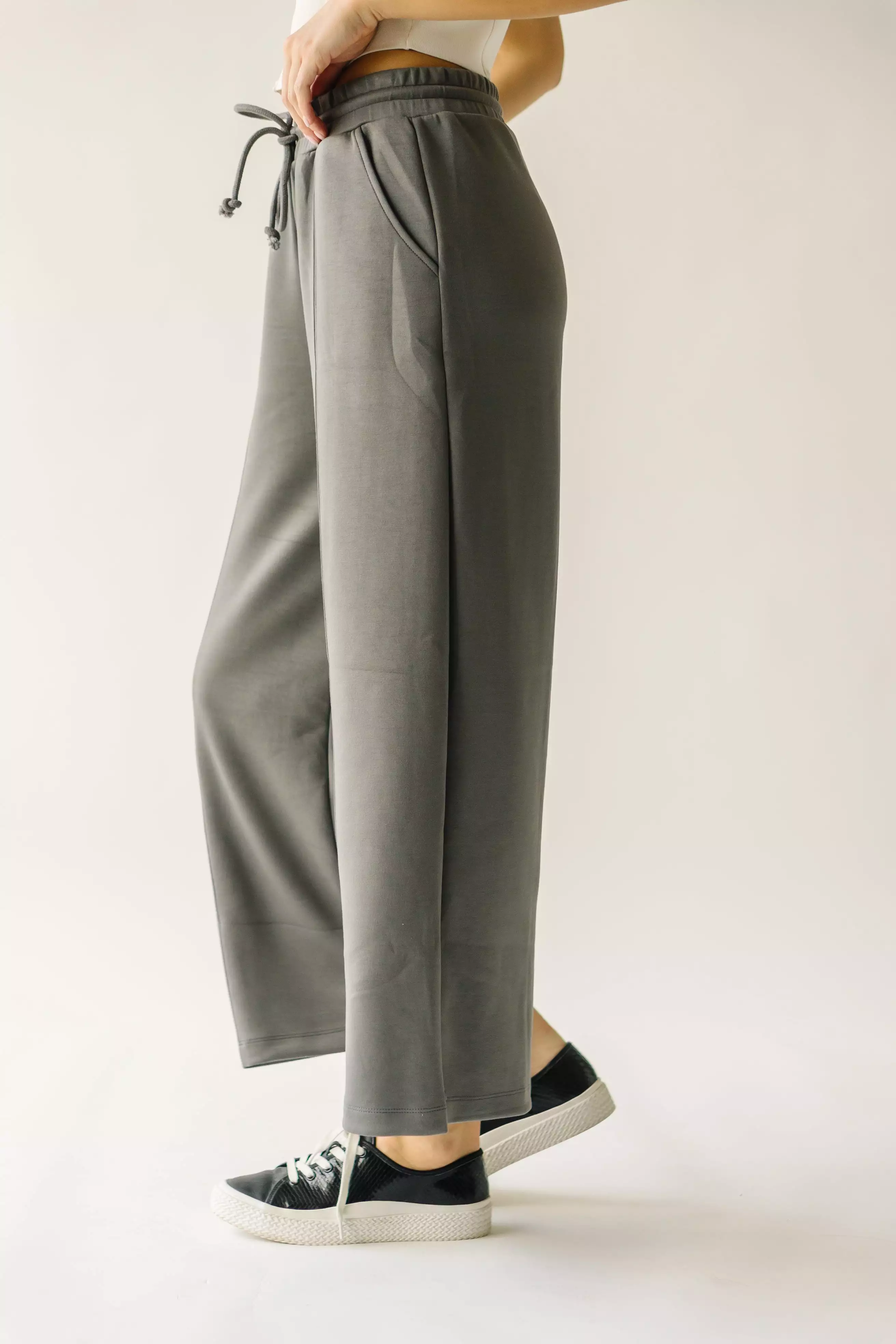 The Mazzara Wide Leg Pant in Charcoal