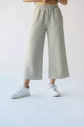 The Ronnie Woven Wide Leg Pant in Blue