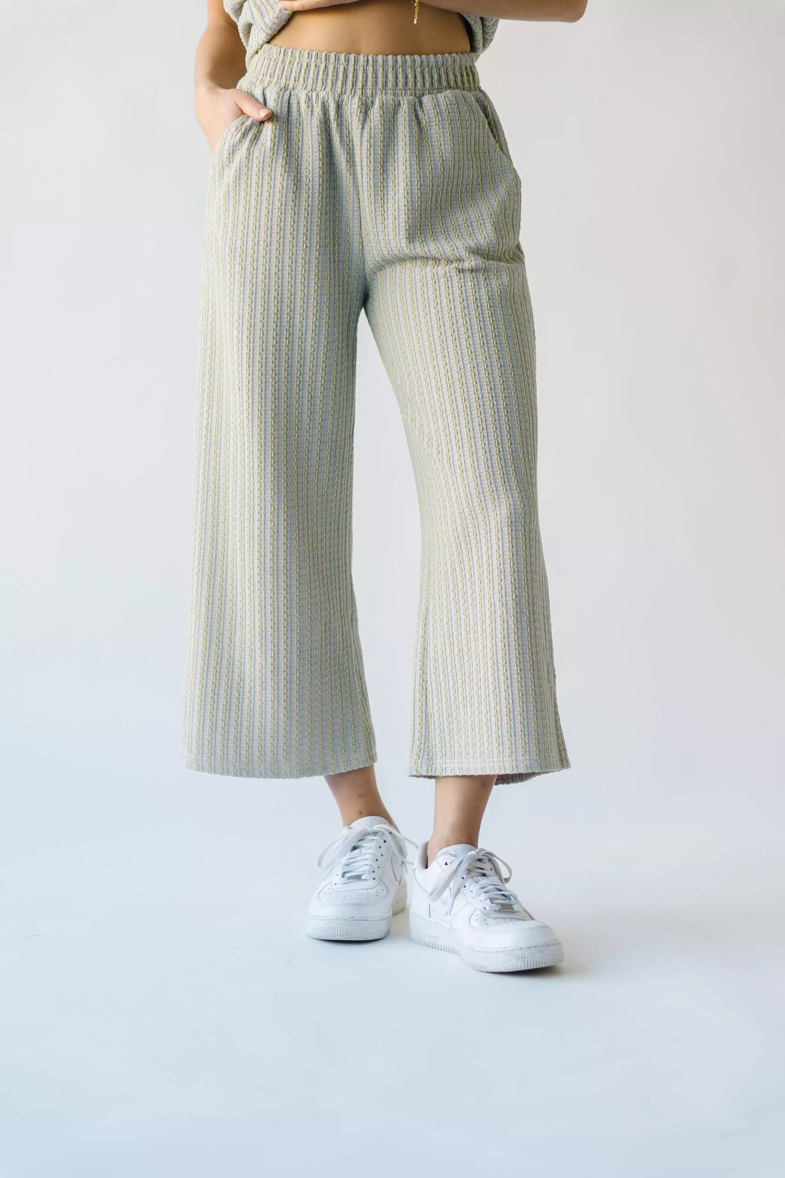 The Ronnie Woven Wide Leg Pant in Blue