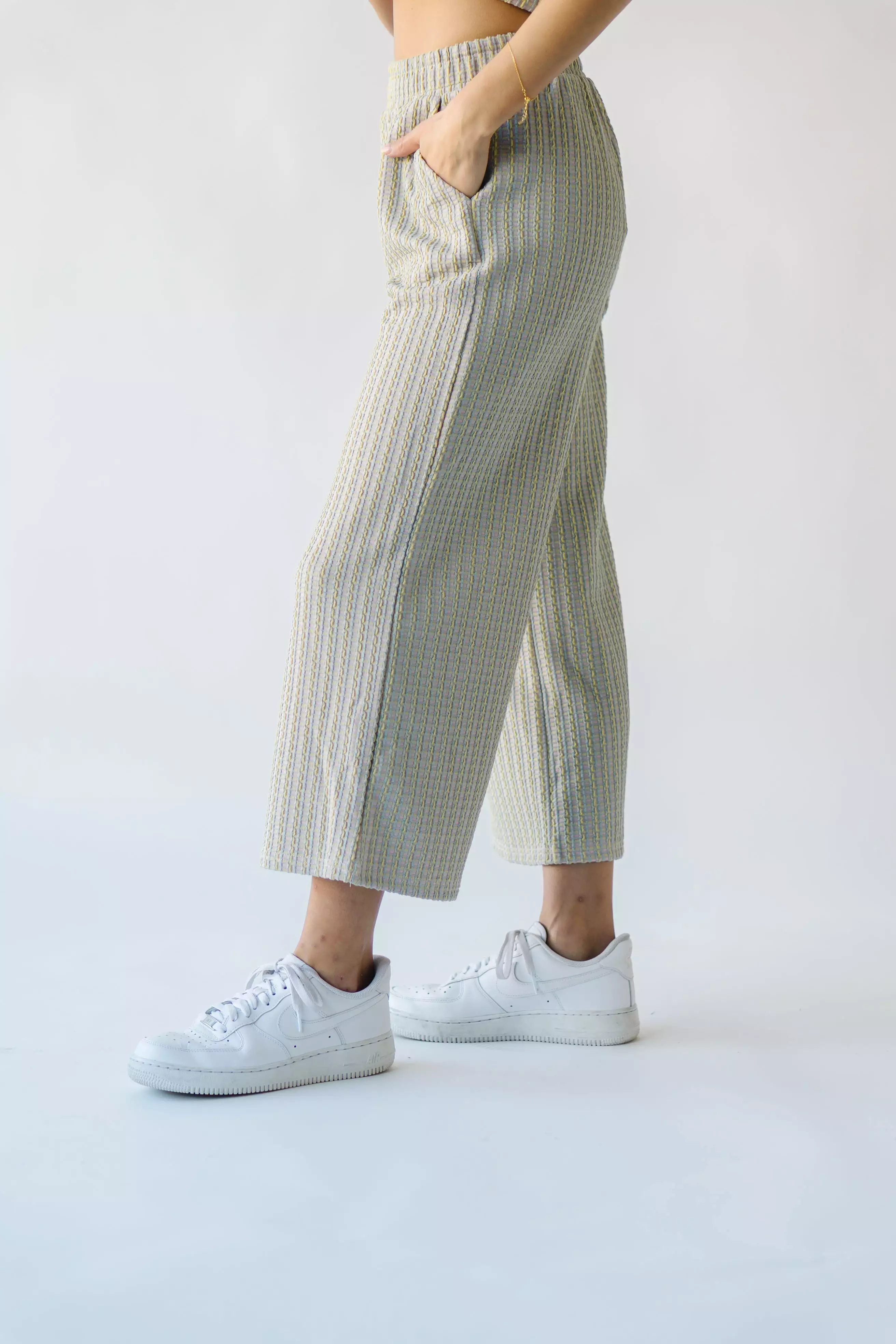 The Ronnie Woven Wide Leg Pant in Blue